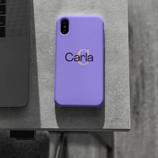 Protective iPhone cover customizable with name and initials