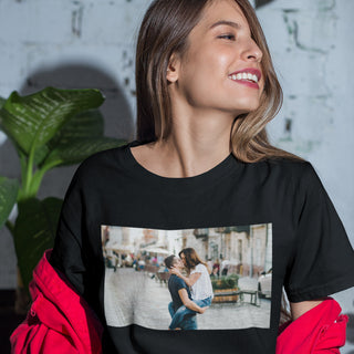 T-shirt Nera personalizzabile con foto/frase/iniziali