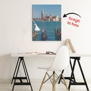 Customizable canvas painting with city photos measuring 40 x 30